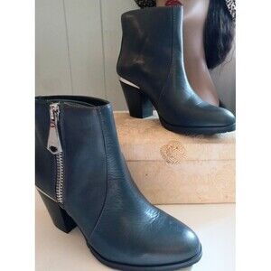 Aimee Kestenberg Dark Gray Leather Ankle Boots sz 6